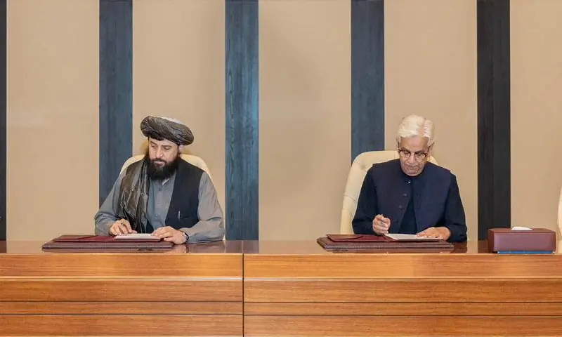 Pakistan and Taliban Engage in Critical High-Stakes Talks in Istanbul to Forge Path to Peace